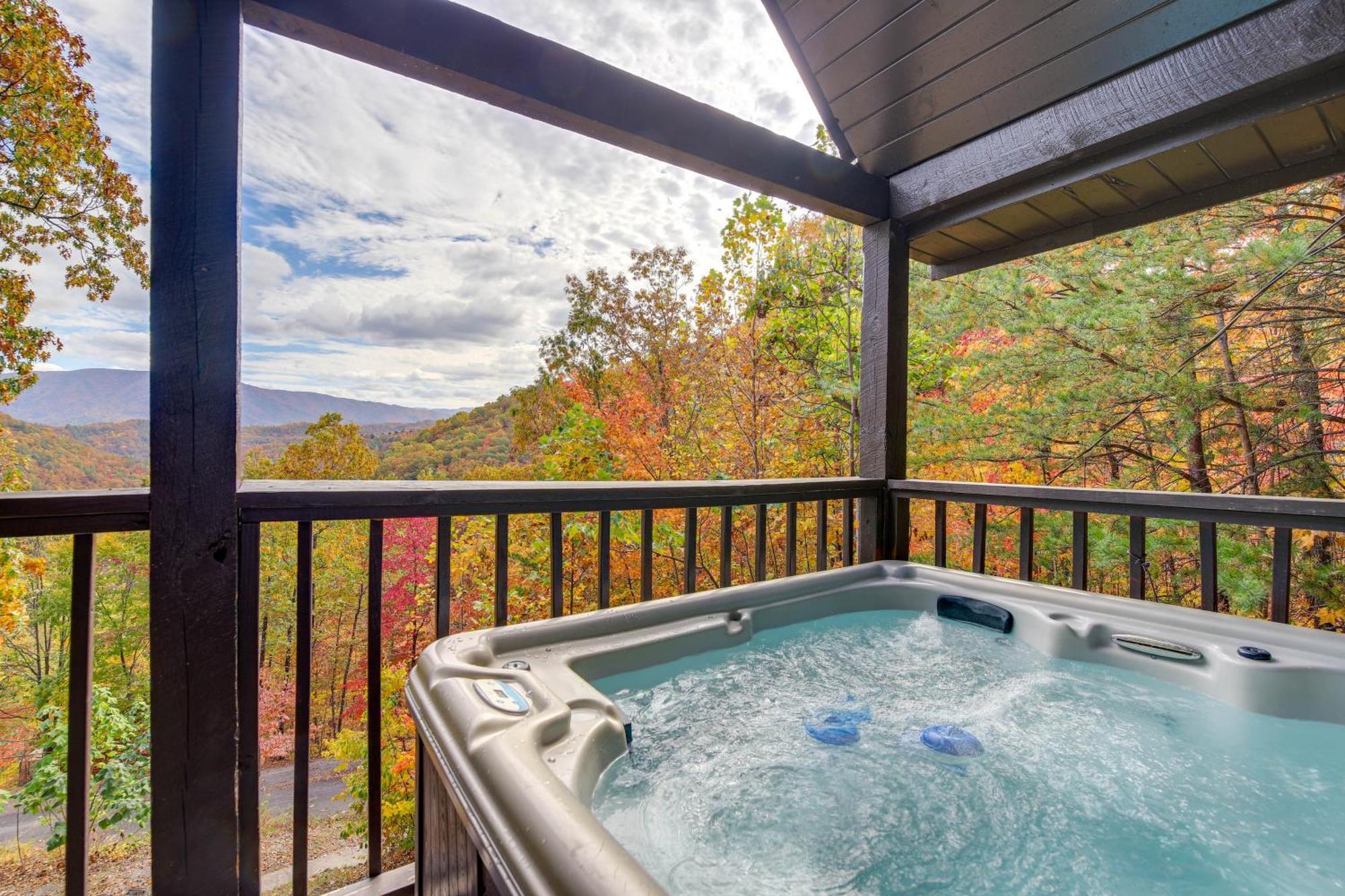 Above And Beyond Pigeon Forge Cabin With Prime Views! Экстерьер фото