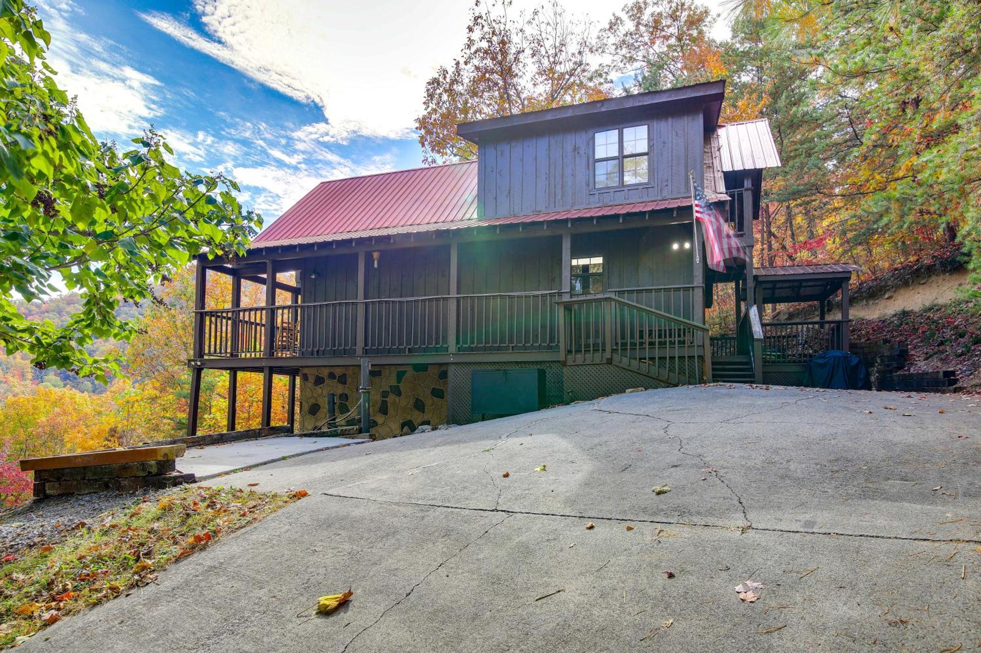Above And Beyond Pigeon Forge Cabin With Prime Views! Экстерьер фото